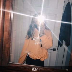 Meet your Posher, Hailey